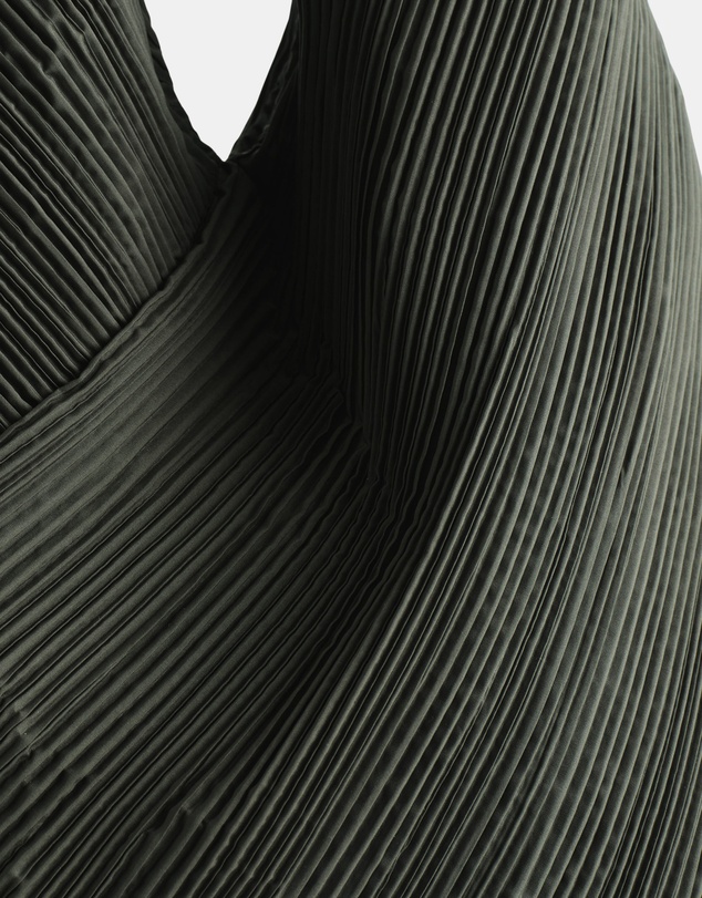 COS - Sculptural Shoulder Bag Plissé
