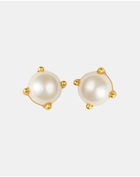 Pastiche - Ava Studs