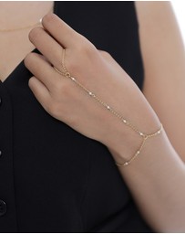 Elli Jewelry - Bracelet Hand Chain Trend with Shell Core Pearls in 925 Sterling Silver Gold Plated