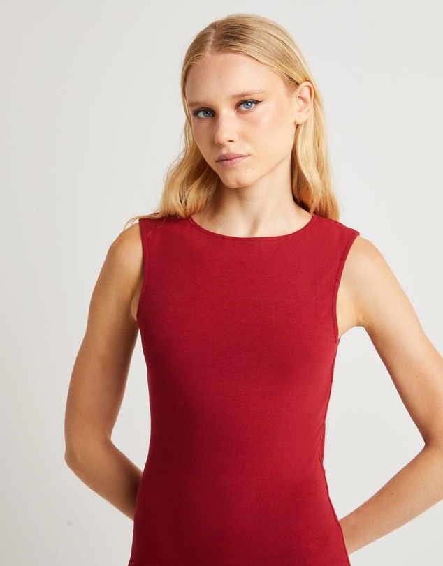 Alice In The Eve - Dahlia Curve Cut Out Maxi Dress