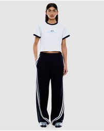ENA PELLY - Relaxed Ena Sports Baby Tee