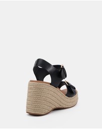 Novo - Belva Wedges