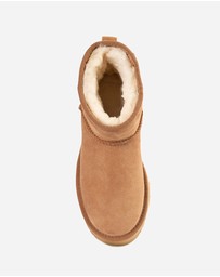 Ozwear Connection Uggs - Ugg Classic Platform Mini Boots (Water Resistant)