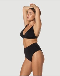 Form and Fold - The Wirefree D-G Top