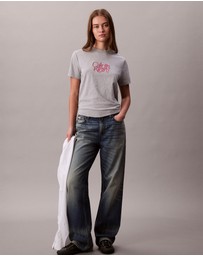Calvin Klein Jeans - Script Logo Graphic Slim T-Shirt