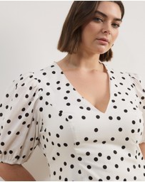 Atmos&Here Curvy - Stephanie Polka Dot Sweetheart Puff Sleeve Linen Blend Midi Dress
