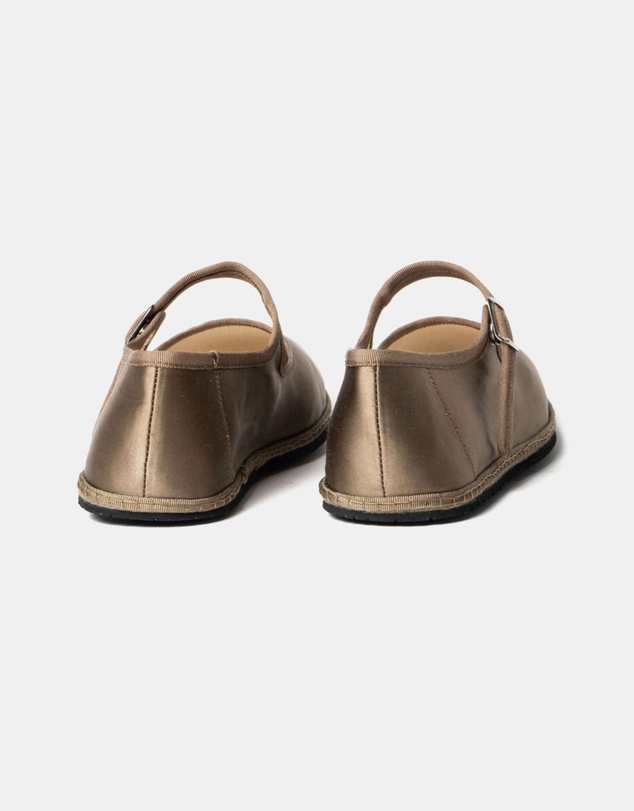 La Tribe - Sofia Flats