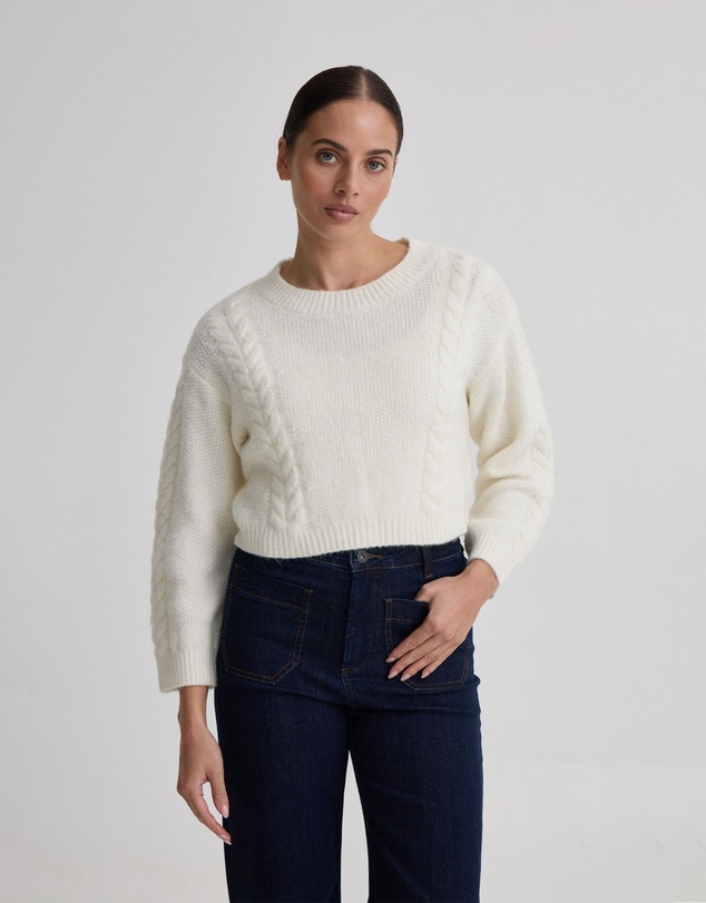 Oxford - Carla Cable Knit
