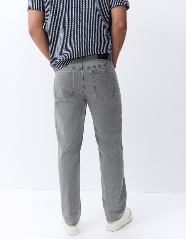 UNISON - Regular Straight Jean