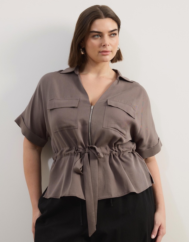 Atmos&Here Curvy - Viola Shirt With Adjustable Drawstring At Waist