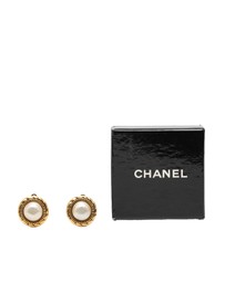 Pre-Loved by Azura Reborn - Pre-Loved Gold Plated Faux Pearl Round Clip on Earrings