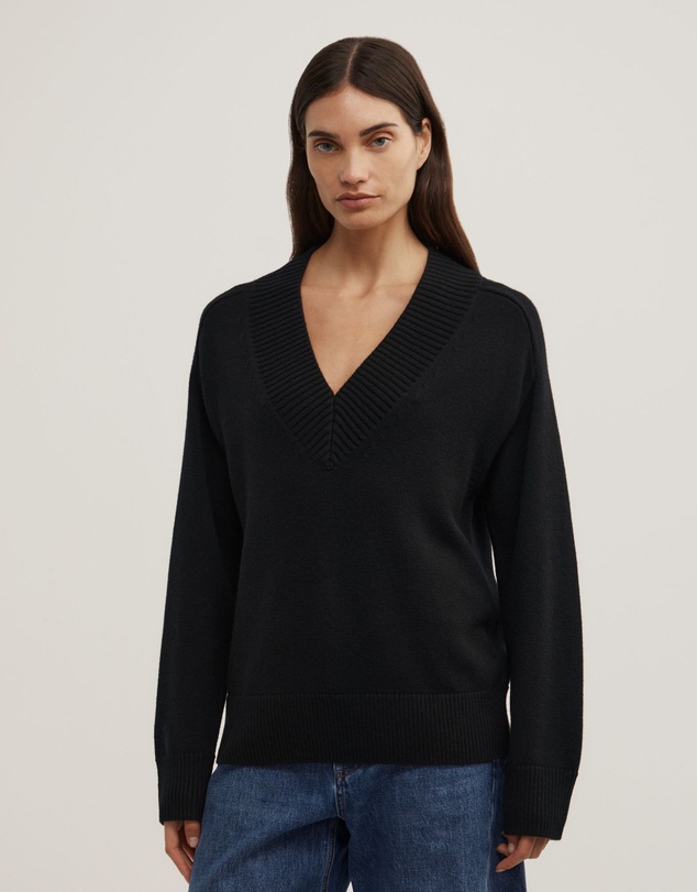 Witchery - V-neck Knit