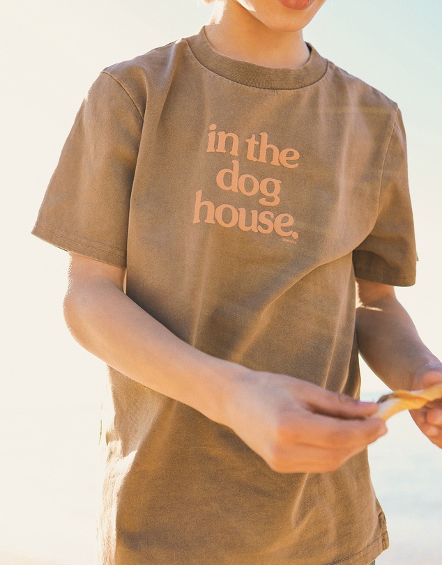 Skwosh - Dog House Kids Slang Tee in Brown