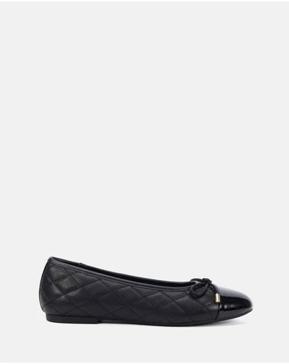 Clarks - Bexi Black
