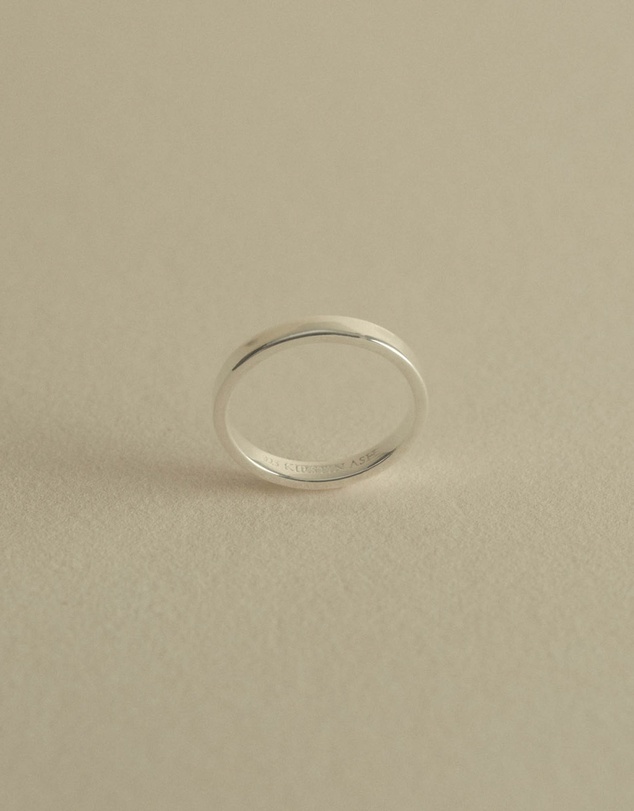 Kirstin Ash - Contour Slim Ring