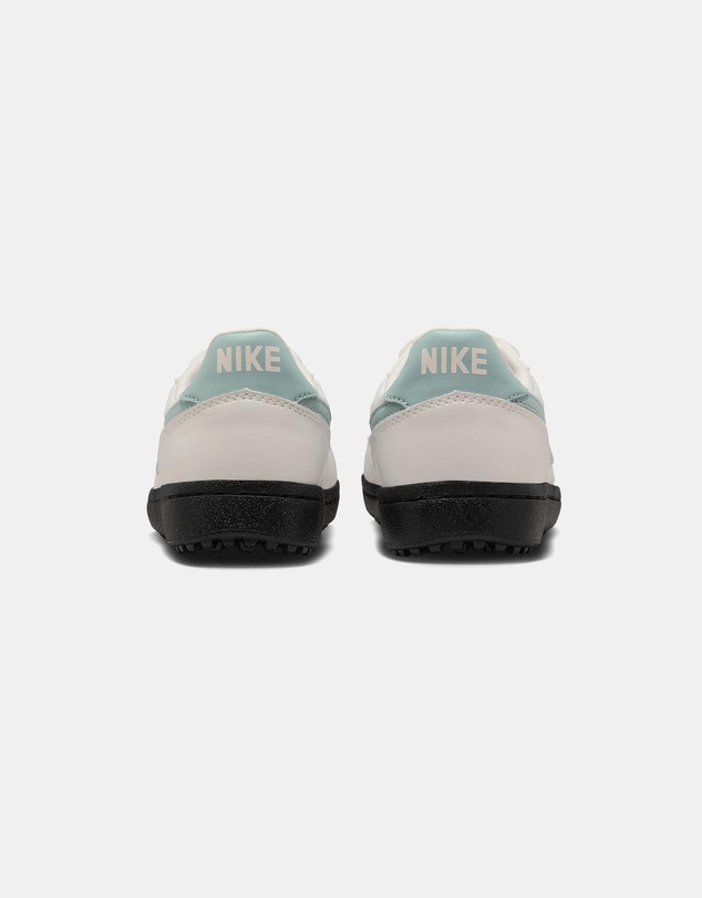 Nike - Field General - Women's