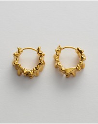 Moira Hughes - The White Label - Iluka Clicker Hoops