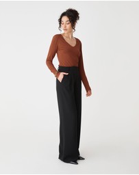 Forcast - Isla V-Neck Bamboo Top