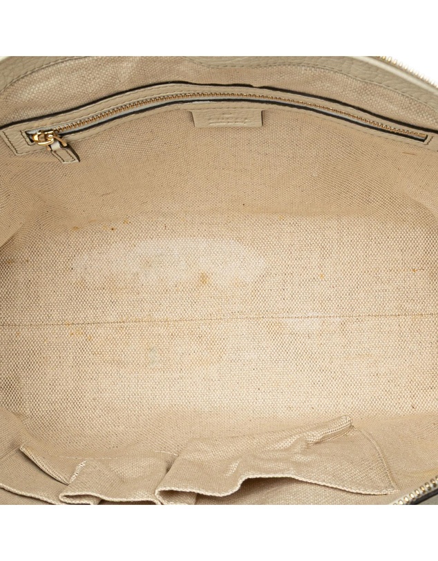 Pre-Loved by Azura Reborn - Pre-Loved gucci Elegant Leather Top Handle Bag with Tassel Accent for Sophisticated Style