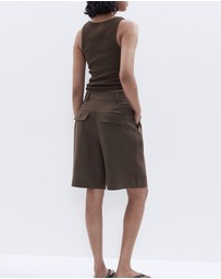 UNISON - Longline Bermuda Short