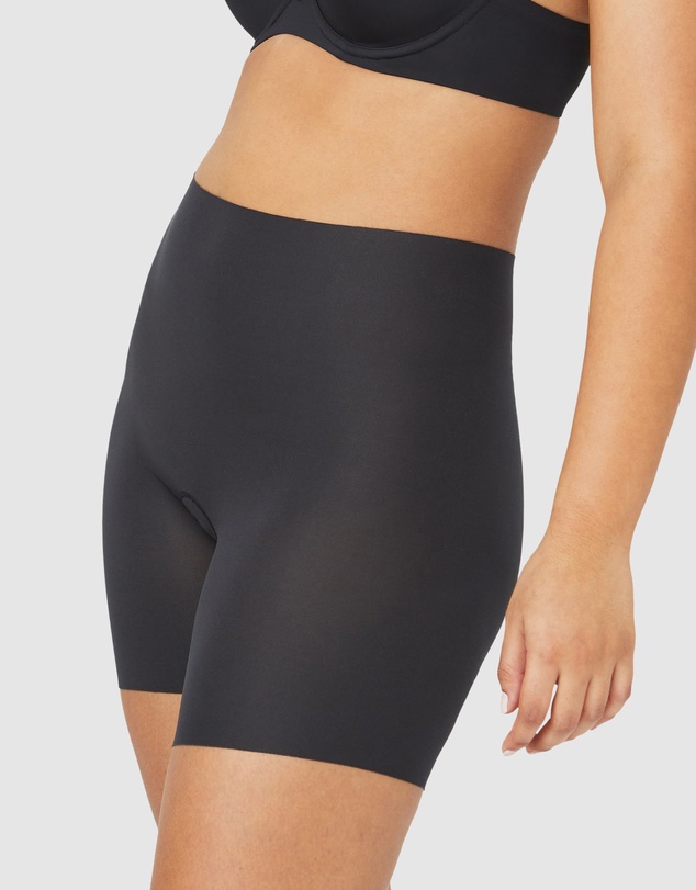 Nancy Ganz - Body Smart Waisted Shorts