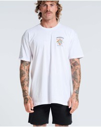 Vacancy Co - Nurture Nature Tee