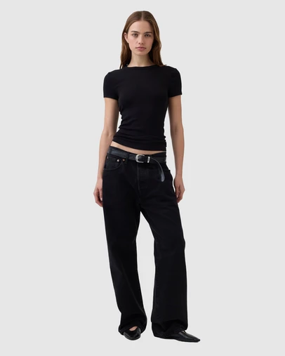 GAP - Modern Crewneck T-Shirt