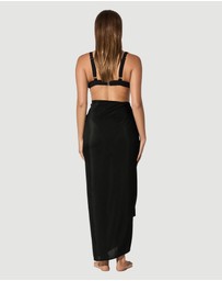 Form and Fold - The Sarong