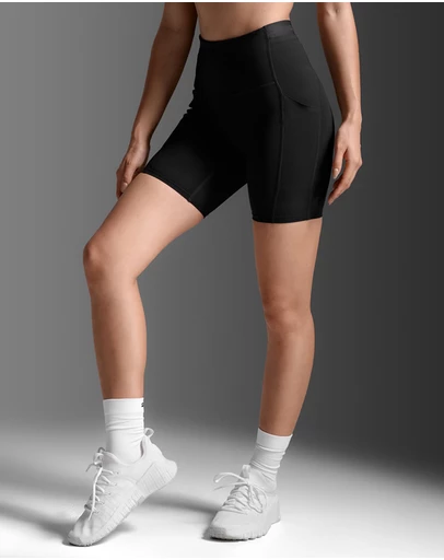 2XU - 6in Form Stash Hi-Rise Compression Shorts