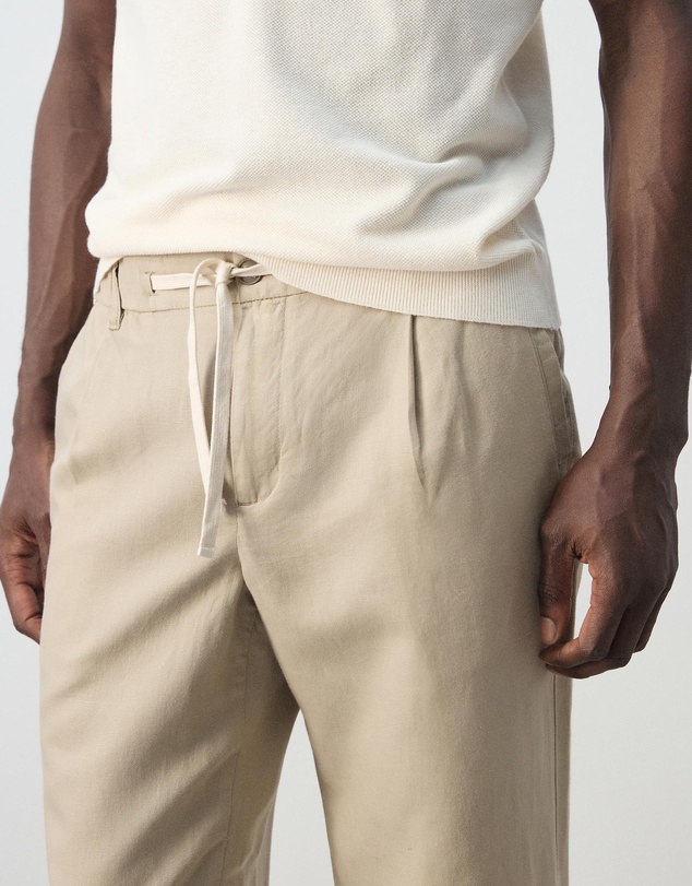 M.N.G - Romelino Pantalon