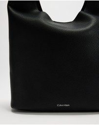 Calvin Klein - Slouchy Pebble Medium Bag