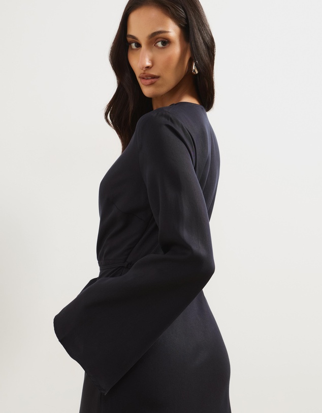 Atmos&Here - Dani Wrap Long Sleeve Midi Dress