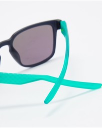 Nike - Sun Livefree Iconic EV24012