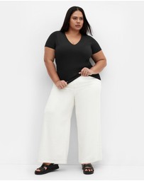 City Chic - Anny V Neck Top