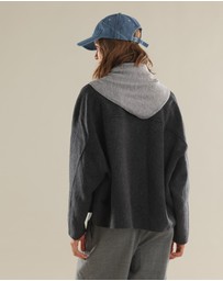 Morgan & Taylor - Katrina Triangle Scarf in Grey