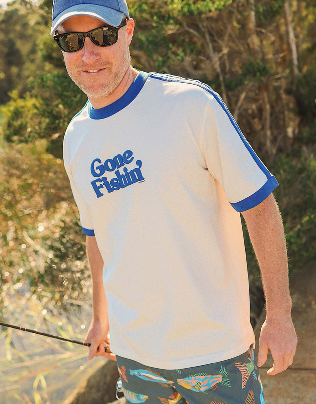 Skwosh - Gone Fishin' Men's Boxy Ringer Tee in Off White