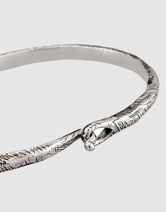 Haze & Glory - ICONIC EXCLUSIVE - Bark-Textured Zirconia Bangle in 925 Silver