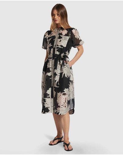 Black Tonal Bloom