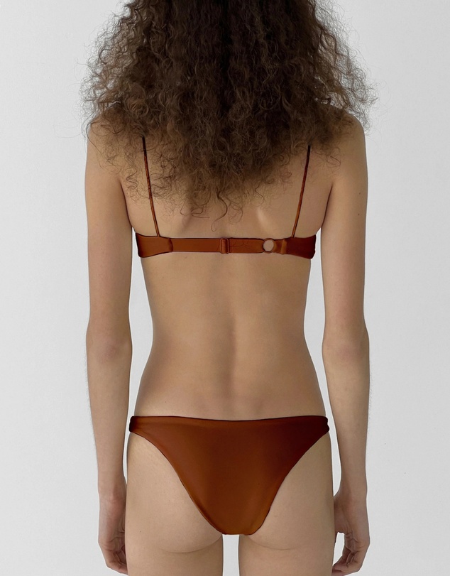 Ziah - Bravissimo Hardware Top