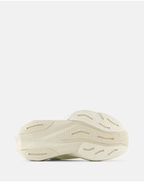 New Balance - FuelCell Rebel v4 - Women's