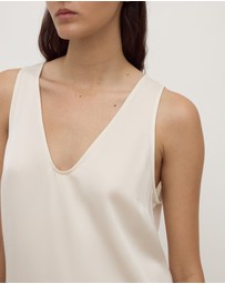 Assembly Label - Amaris Silk Tank