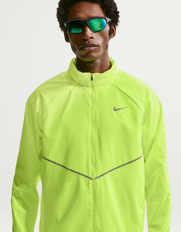 Nike - UV Repel Miler Jacket