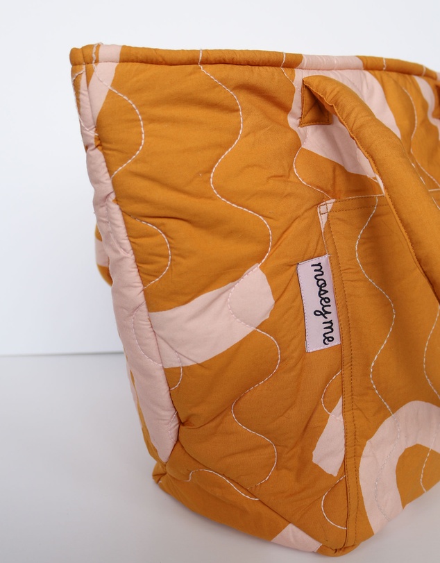 Mosey Me - Floral Dreams Quilted Bag