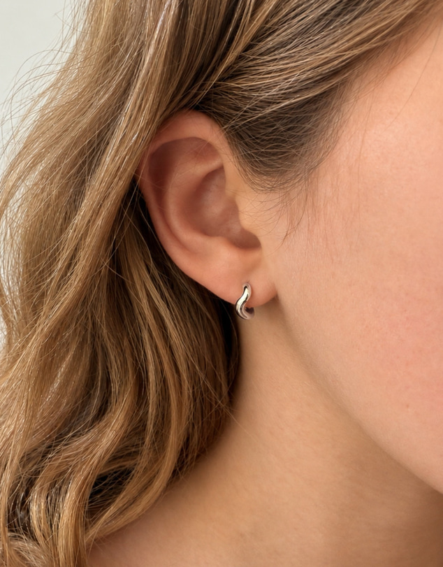 Luna Rae - Sterling Silver - Small Waved Hoops