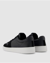 TOMS - TRVL Lite Court Sneaker