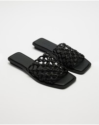 AERE - Leather Braided Slides