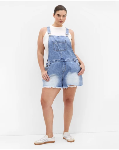 City Chic - Plus size Rip Short Denim Overall - light wash