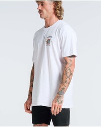 Vacancy Co - Nurture Nature Tee