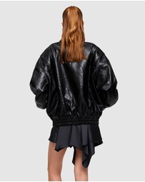 Lioness - Kenny Bomber