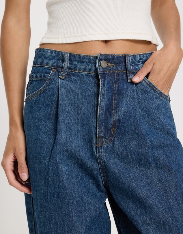 Calli - Pleat Wide Jeans